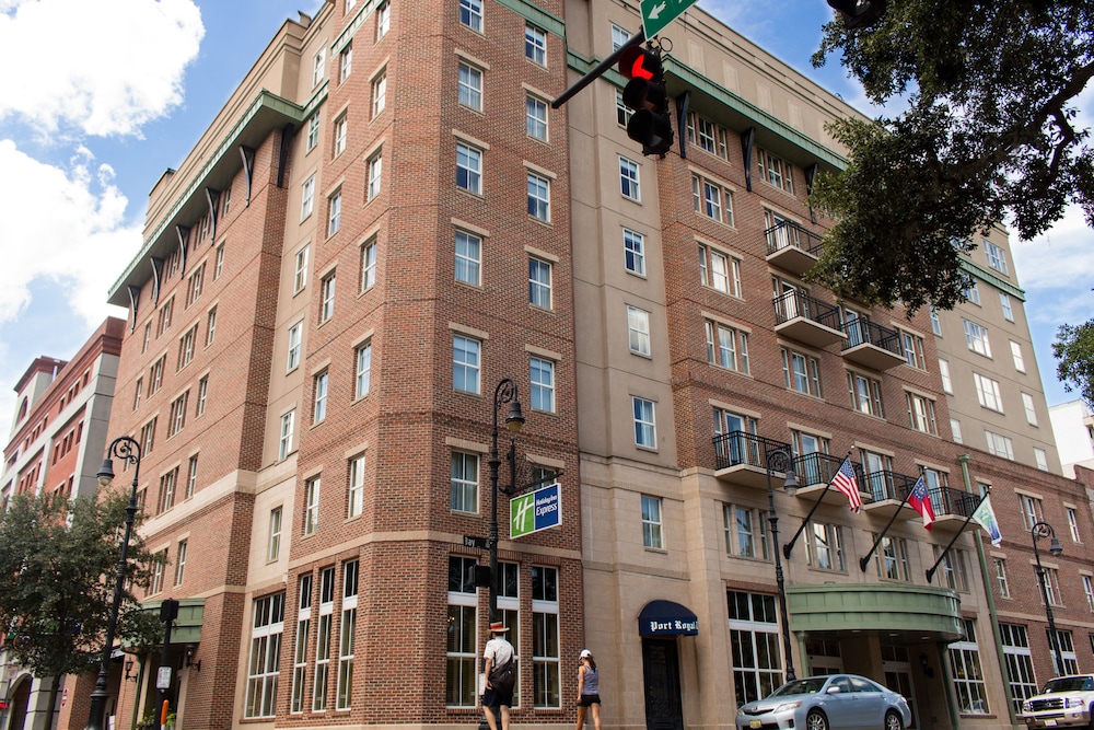 holiday inn express savannah historic district by ihg