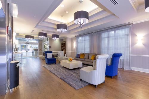 holiday inn express savannah historic district by ihg