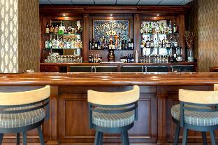 holiday inn express savannah historic district by ihg
