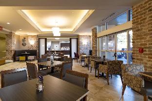 holiday inn express savannah historic district by ihg