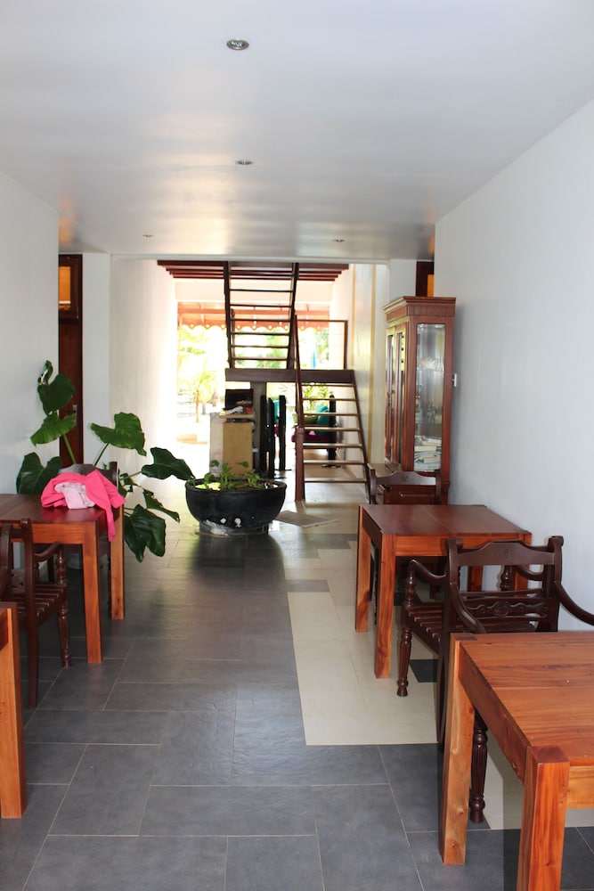hotel villa kapuru