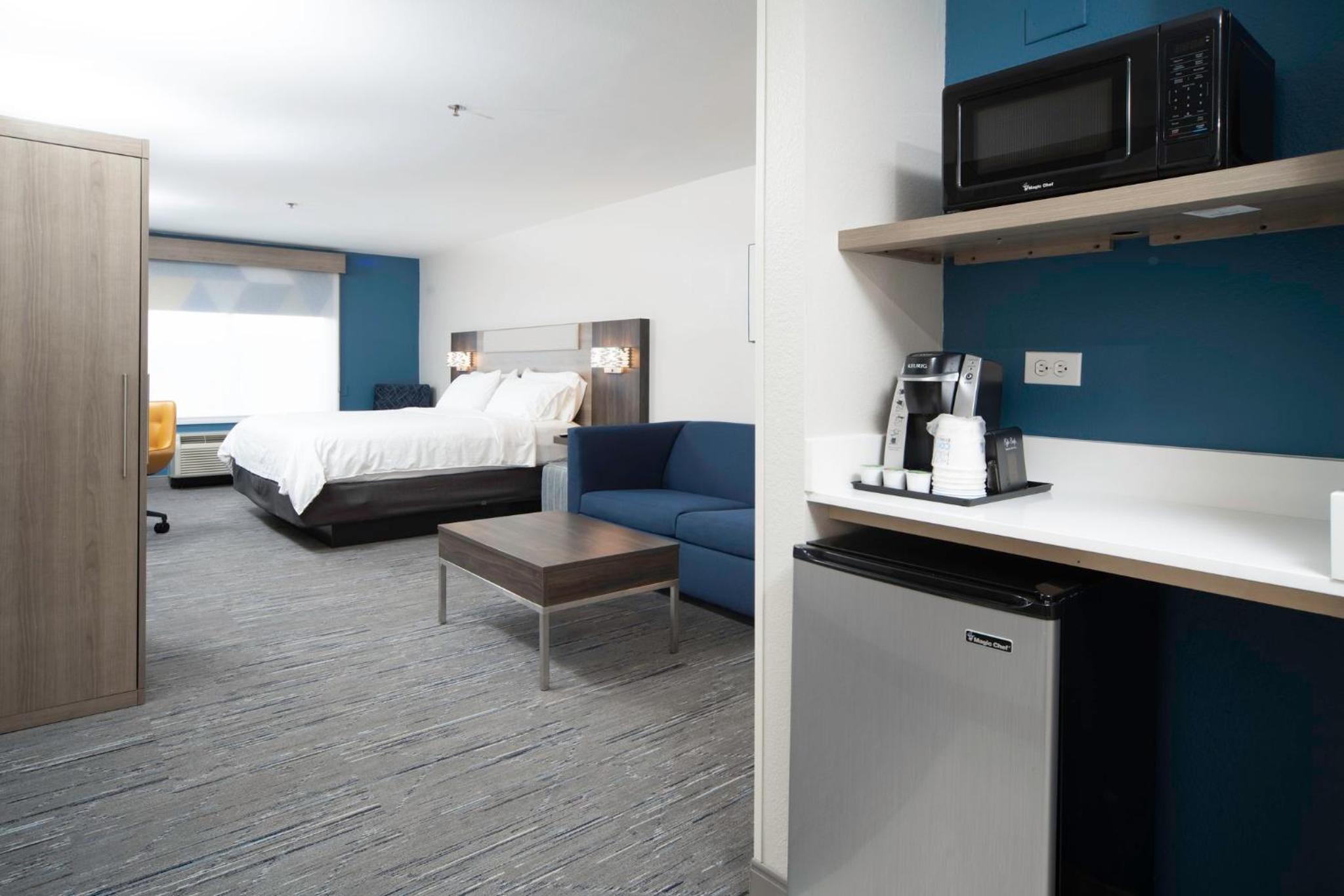 holiday inn express and suites atlanta johns creek