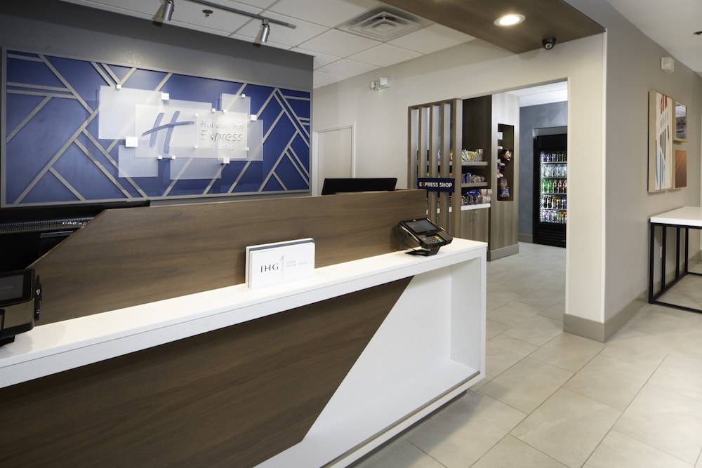 holiday inn express and suites atlanta johns creek
