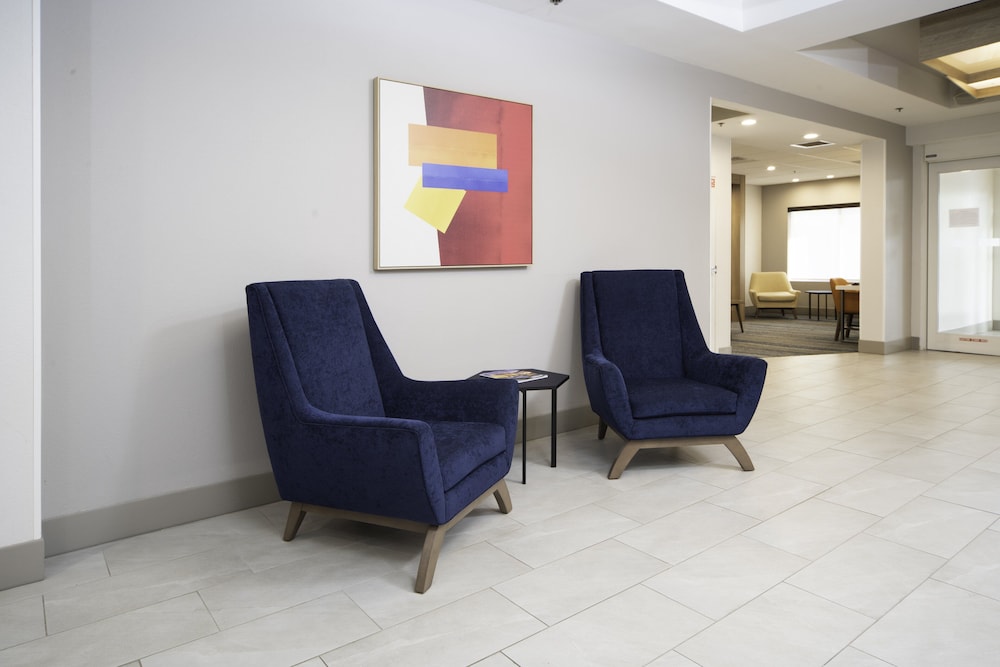 holiday inn express and suites atlanta johns creek