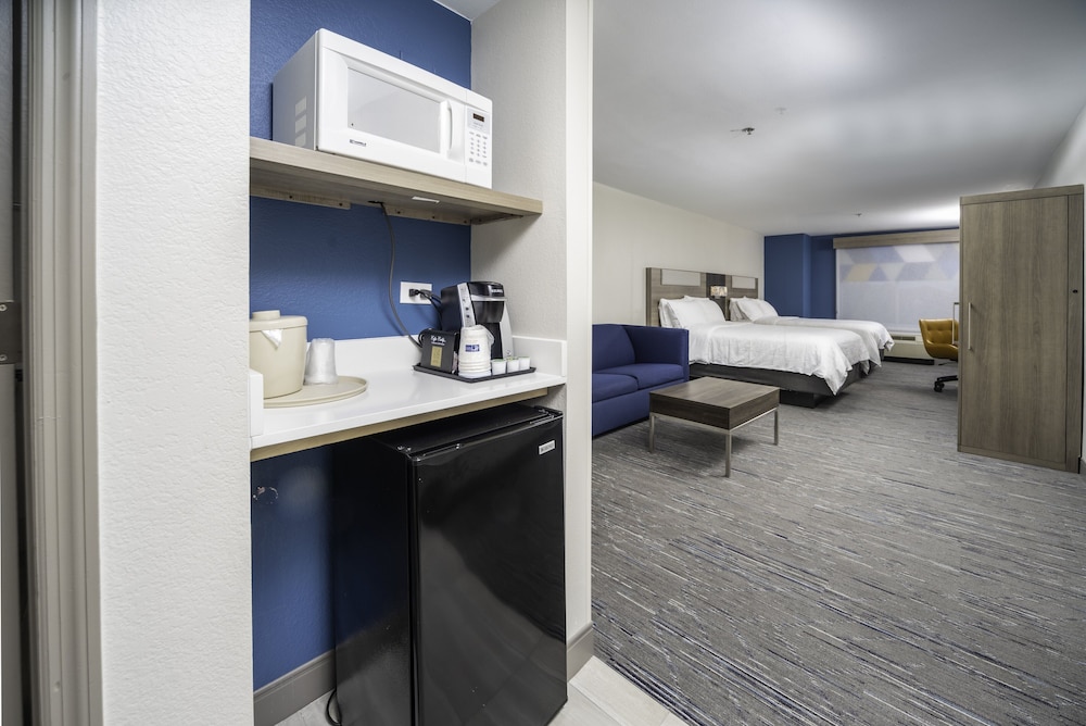 holiday inn express and suites atlanta johns creek