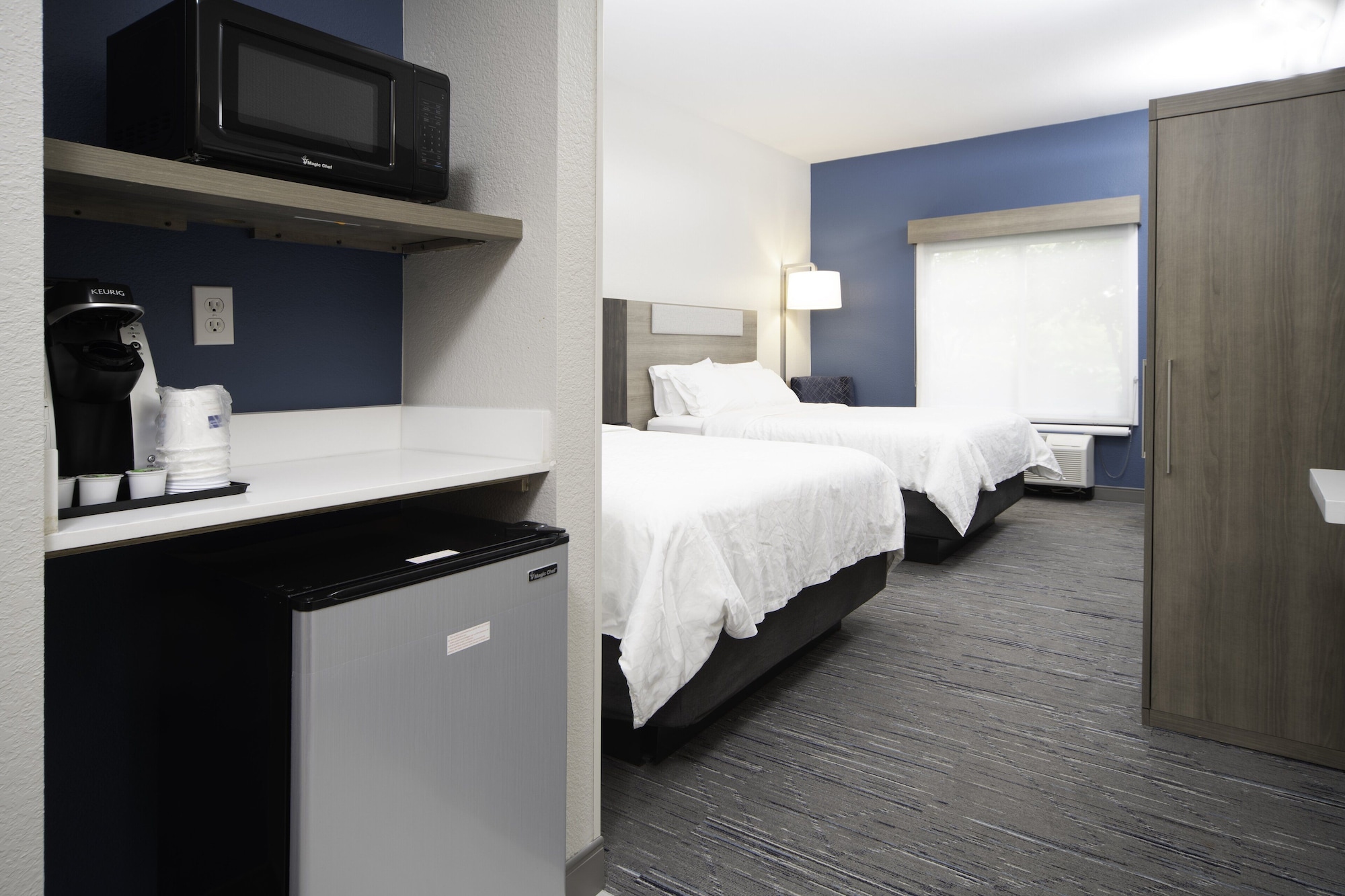 holiday inn express and suites atlanta johns creek