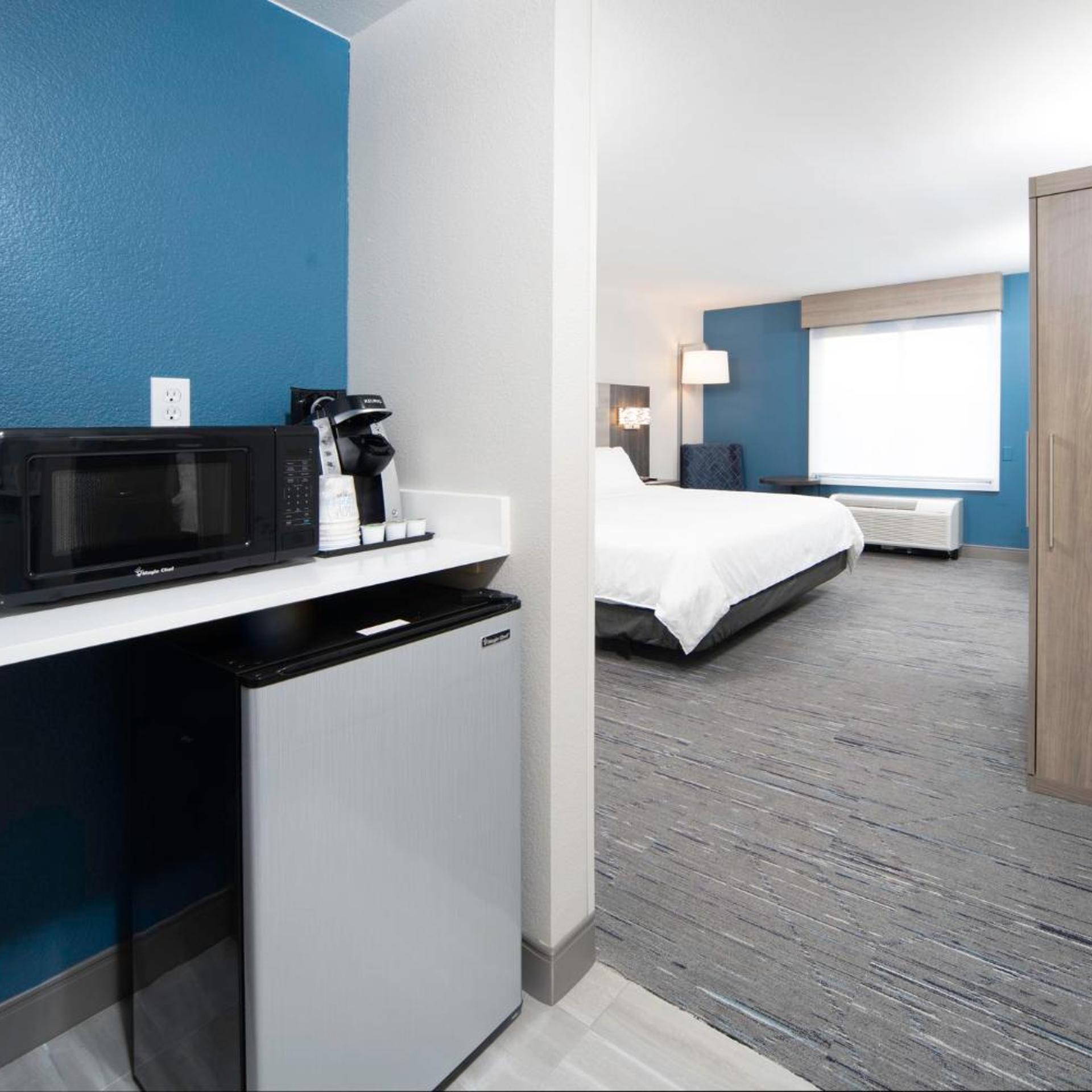holiday inn express and suites atlanta johns creek