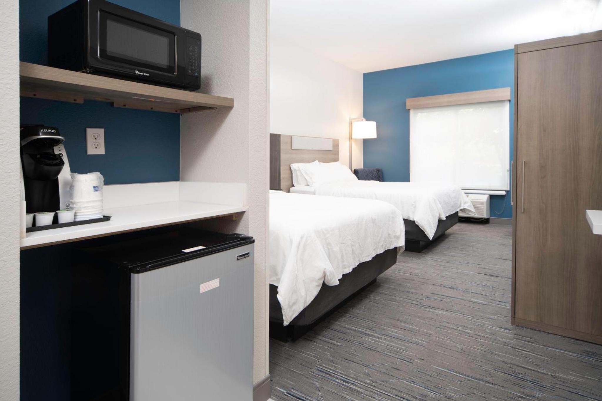 holiday inn express and suites atlanta johns creek