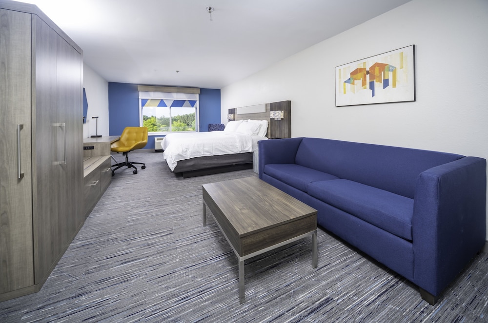 holiday inn express and suites atlanta johns creek