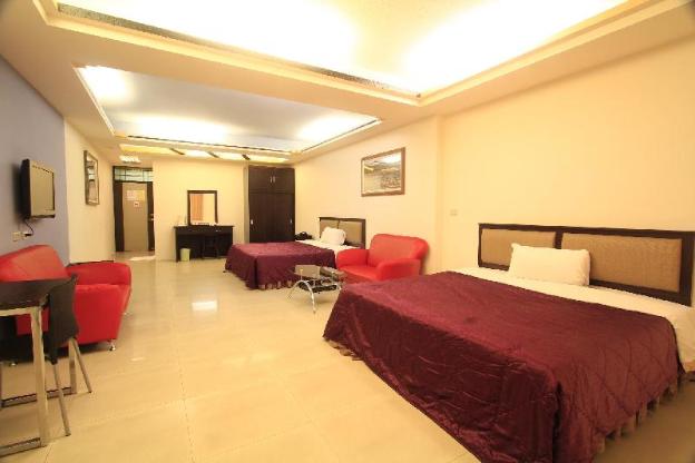 yue jing commercial hotel