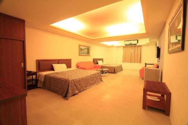 yue jing commercial hotel