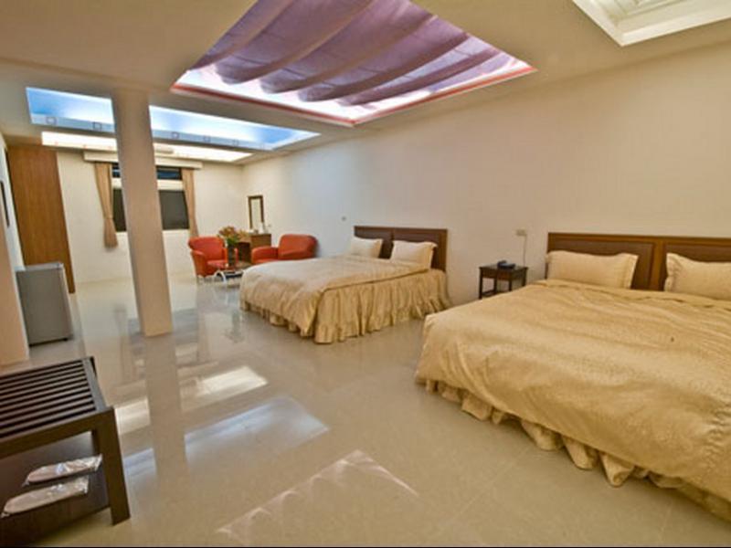 Yue Jing Commercial Hotel,Nantou City>>Nantou,3 star