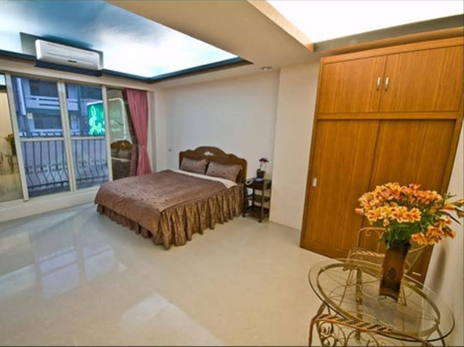 yue jing commercial hotel