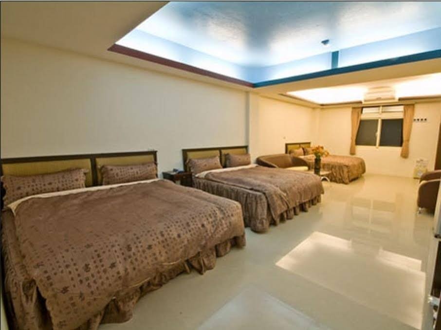 yue jing commercial hotel