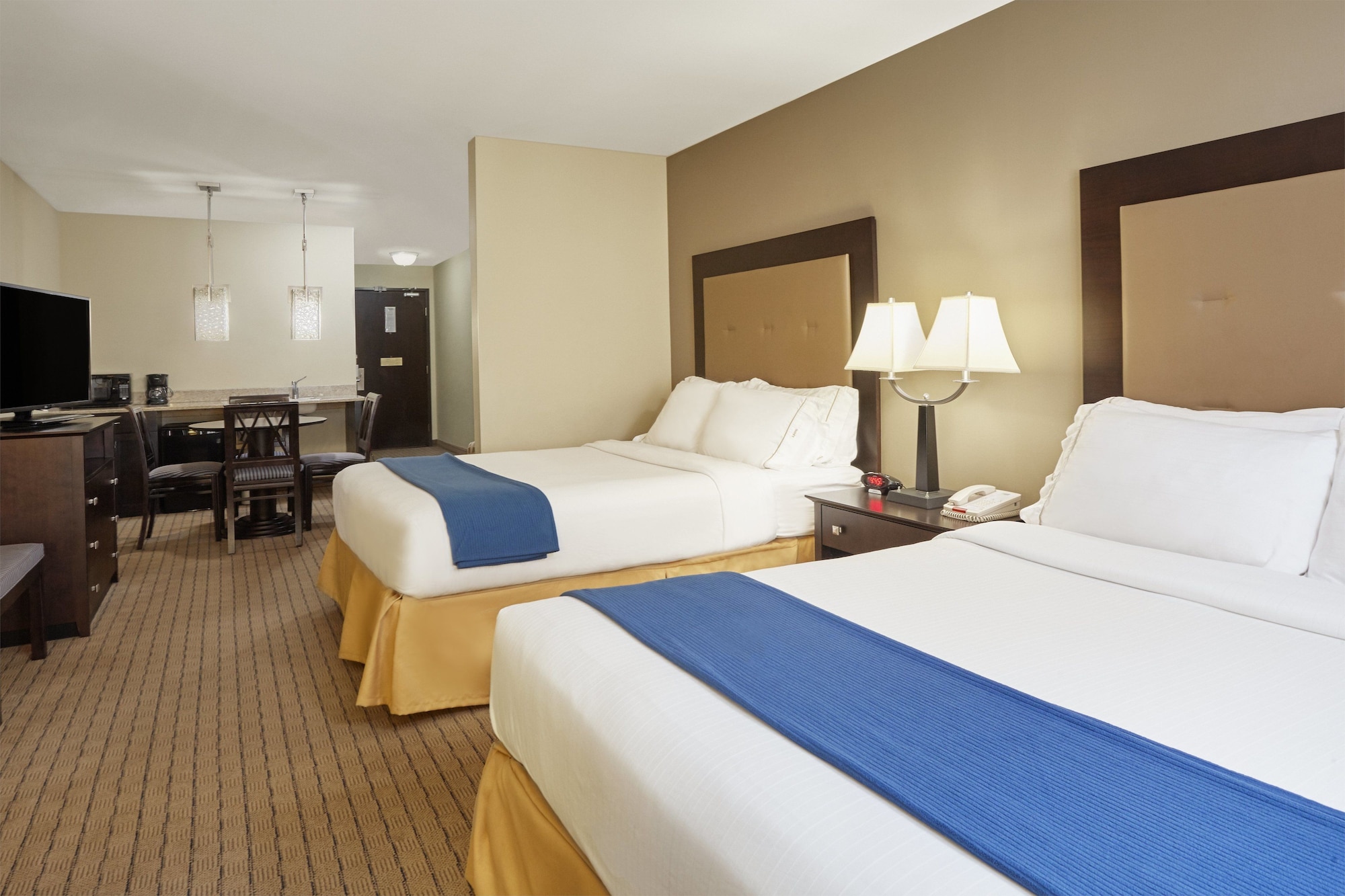 holiday inn express hotel and suites madison verona by ihg