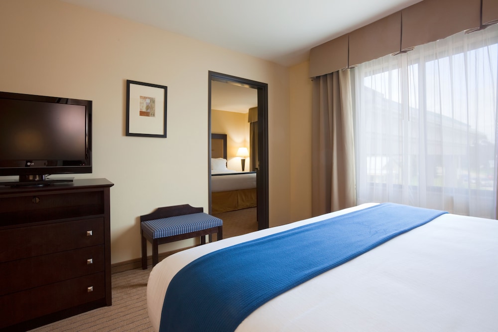 holiday inn express hotel and suites madison verona by ihg