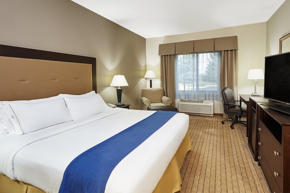 holiday inn express hotel and suites madison verona by ihg