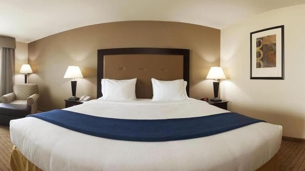 holiday inn express hotel and suites madison verona by ihg