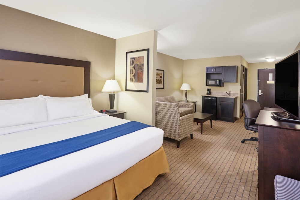 holiday inn express hotel and suites madison verona by ihg