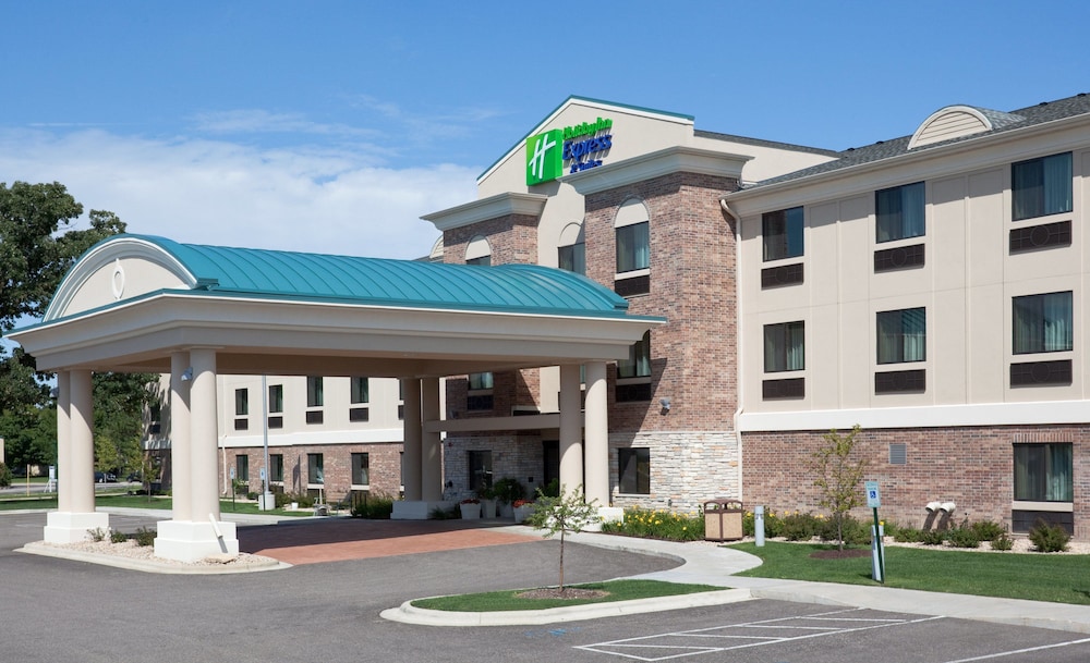 holiday inn express hotel and suites madison verona by ihg