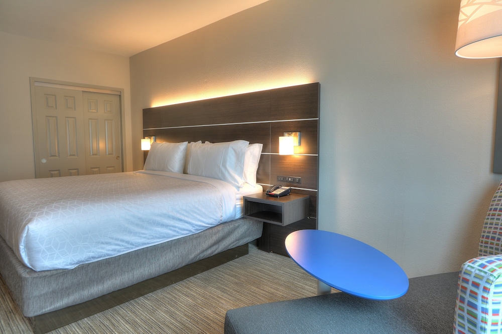 holiday inn express hotel and suites mobile saraland by ihg