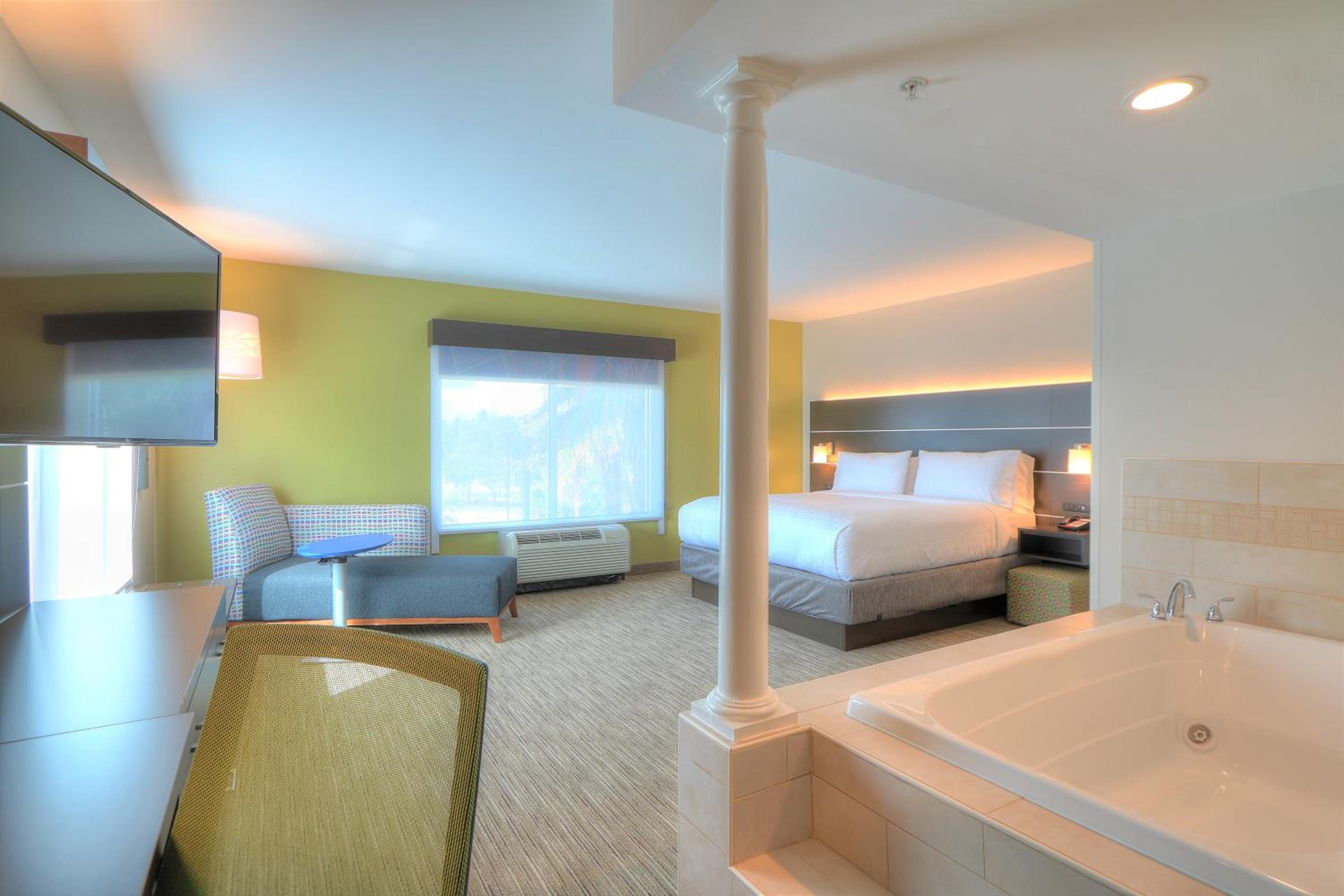 holiday inn express hotel and suites mobile saraland by ihg