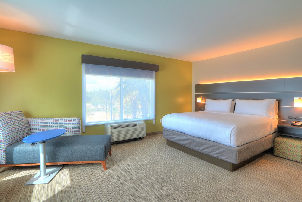 holiday inn express hotel and suites mobile saraland by ihg