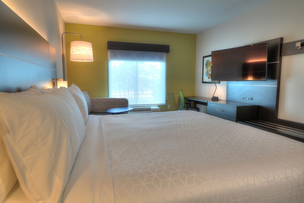 holiday inn express hotel and suites mobile saraland by ihg