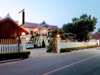 phonepraseuth guesthouse