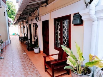 phonepraseuth guesthouse