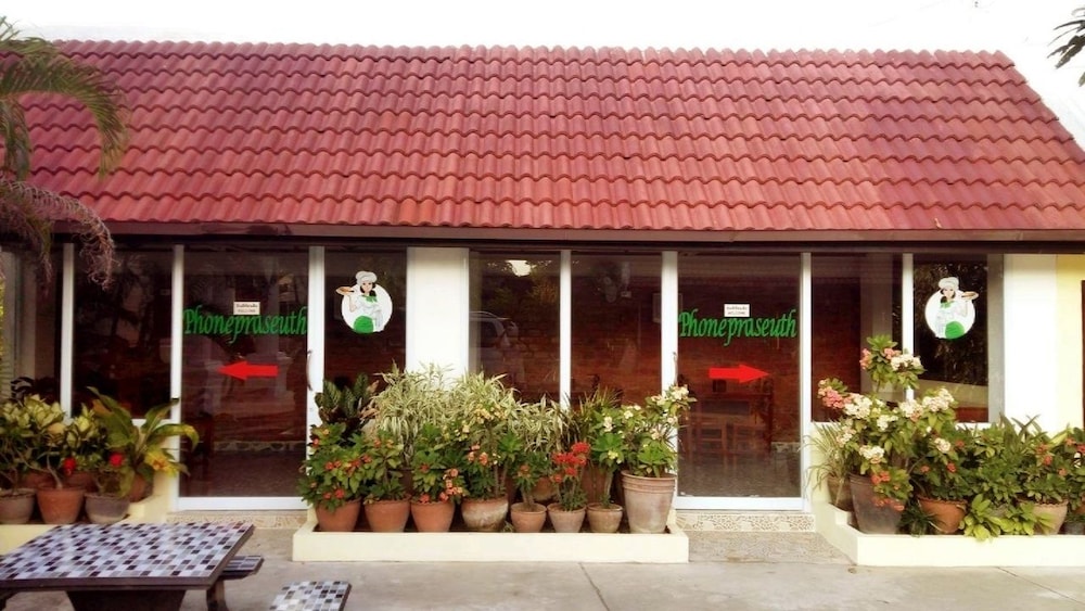 phonepraseuth guesthouse