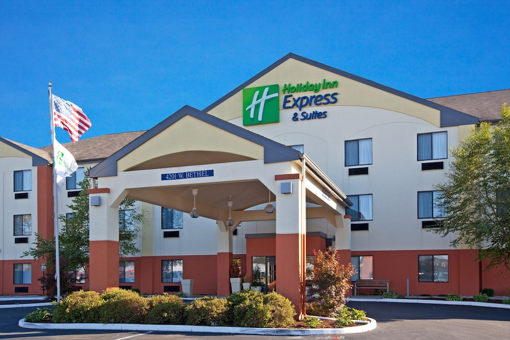 Holiday Inn Express & Suites Muncie,Muncie>>Delaware,2 star