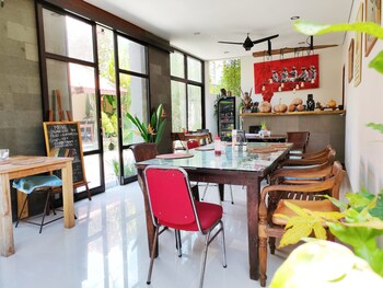 g saskara homestay