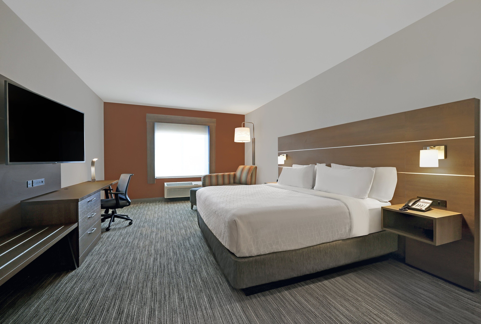 holiday inn express hotel and suites newport by ihg