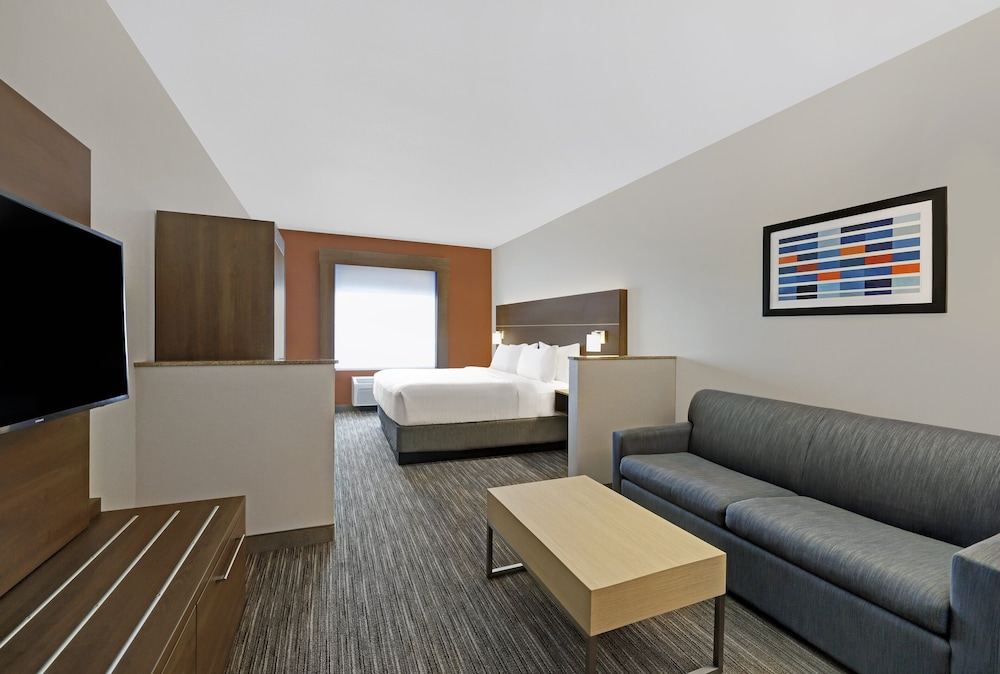 holiday inn express hotel and suites newport by ihg