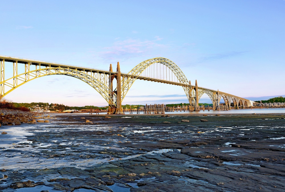 holiday inn express hotel and suites newport by ihg