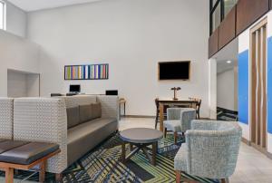 holiday inn express hotel and suites newport by ihg