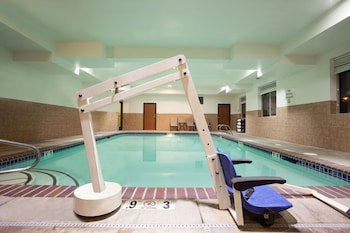 Holiday Inn Express Hotel & Suites Newport By Ihg,Newport>>Lincoln County,3 star