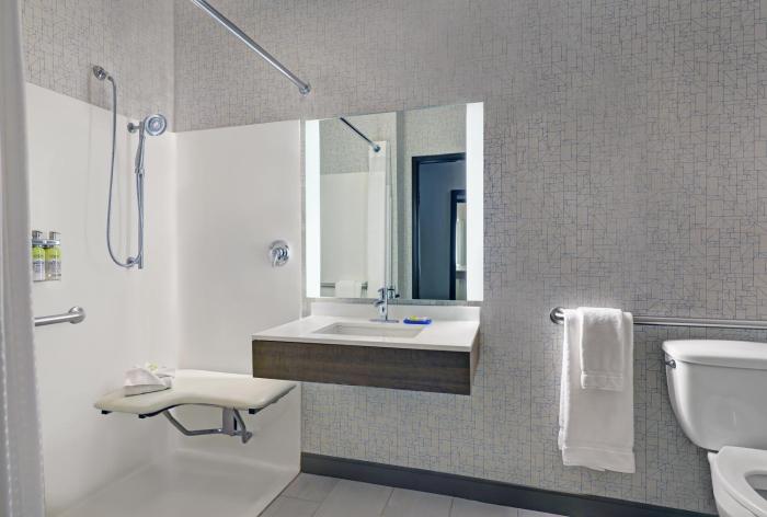 holiday inn express hotel and suites newport by ihg
