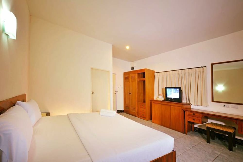 krabi grand place hotel