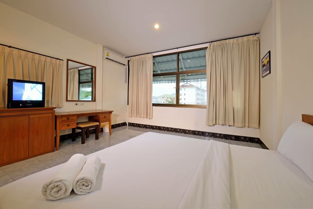 krabi grand place hotel