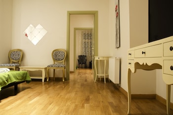 dolce vita suites hotel