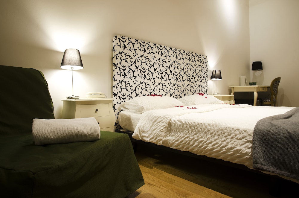 dolce vita suites hotel