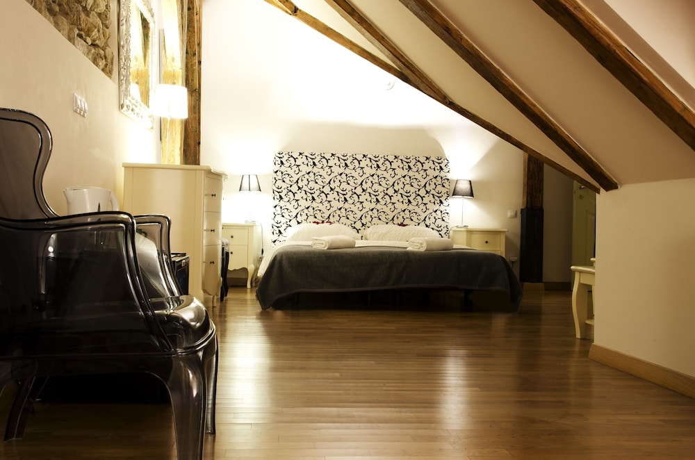 dolce vita suites hotel