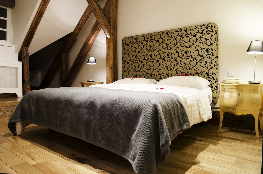 dolce vita suites hotel