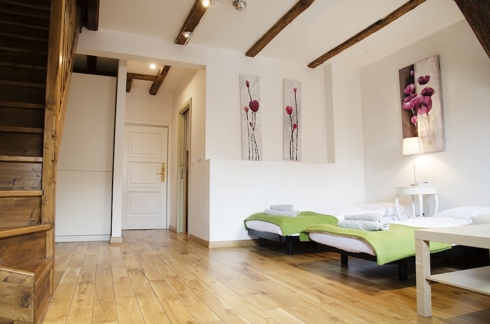 dolce vita suites hotel