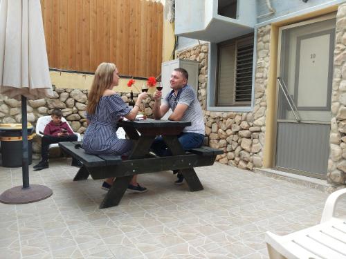 aloni guest house dead sea