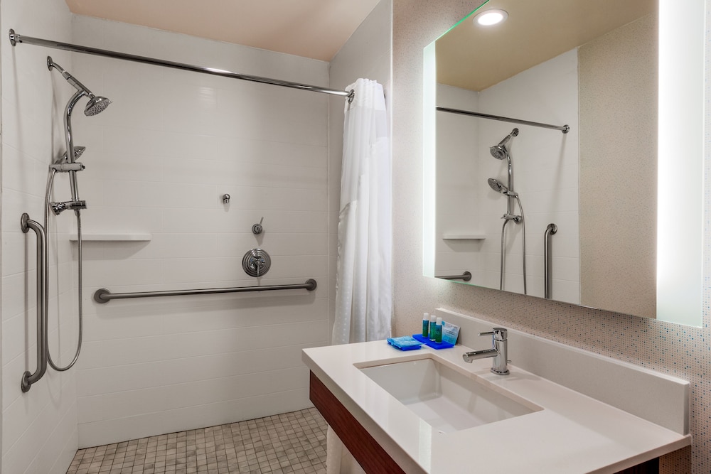 holiday inn express hotel and suites oroville lake by ihg