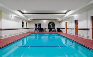 holiday inn express hotel and suites oroville lake by ihg