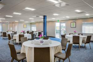holiday inn express hotel and suites oroville lake by ihg